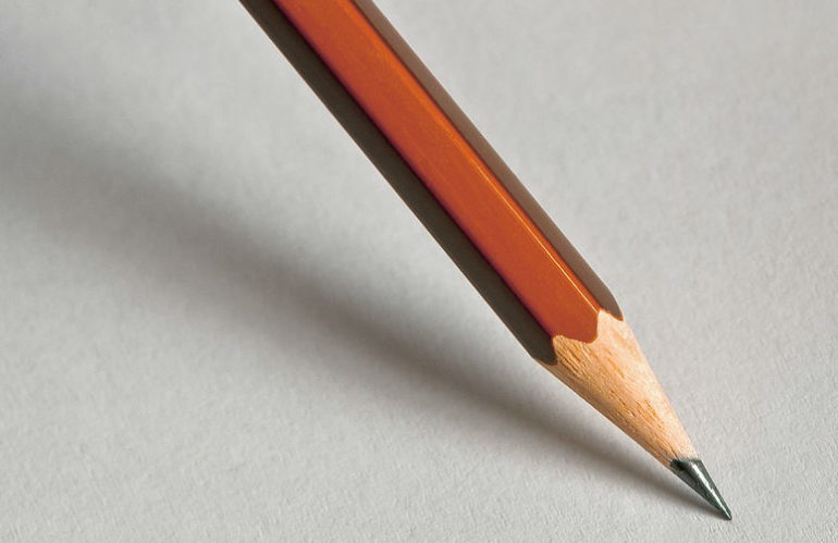 Pódcast HistorHilando T1E5 Historia del lápiz, alta tecnología